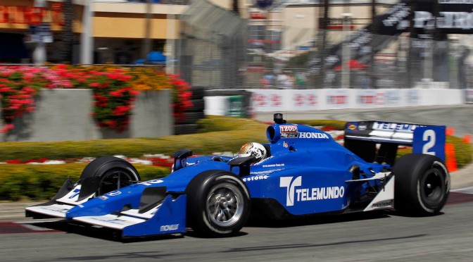 Oriol Servia en 2011, cuando su auto No. 2 de Newman-Haas Racing tenía patrocinio de Telemundo (FOTO: INDYCAR)